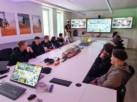 Študenti Strednej odbornej školy polytechnickej z Humenného na Stavebnej fakulte TUKE – 29. október 2024