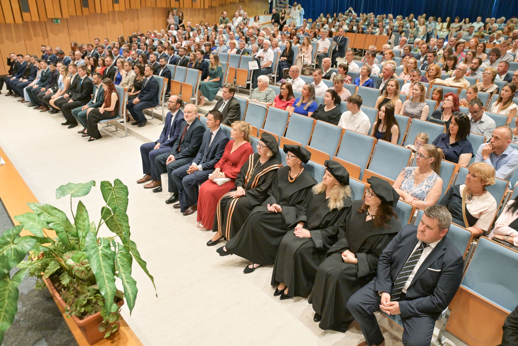 Slávnostné odovzdávanie inžinierskych diplomov absolventom Stavebnej fakulty TUKE – 30. jún 2025