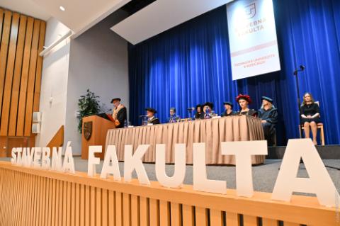 Slávnostné odovzdávanie bakalárskych diplomov absolventom Stavebnej fakulty TUKE – 29. jún 2023