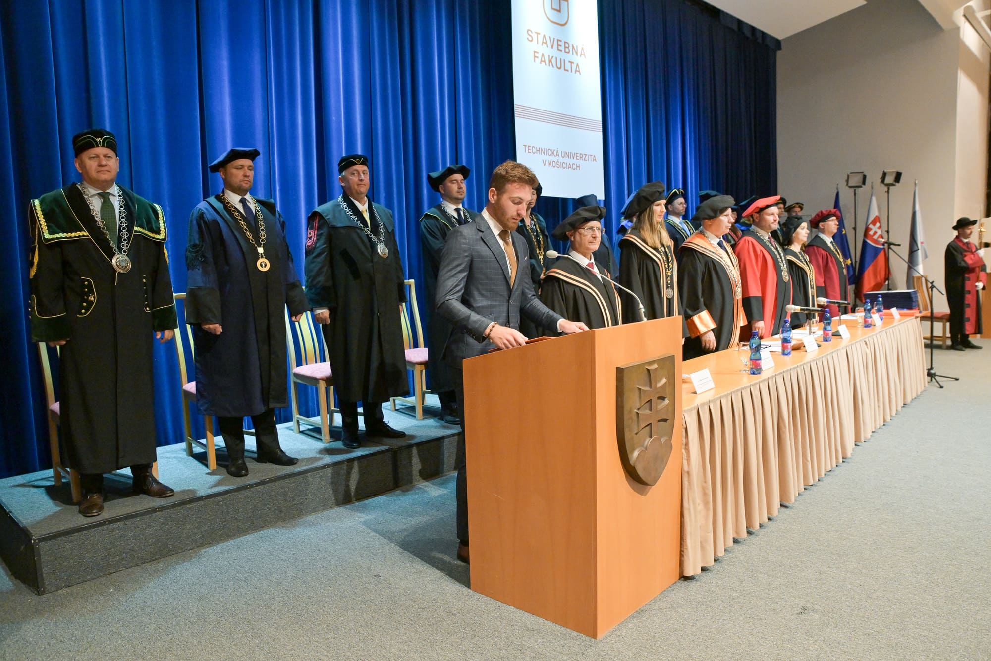Slávnostné odovzdávanie inžinierskych diplomov absolventom Stavebnej fakulty TUKE – 30. jún 2025