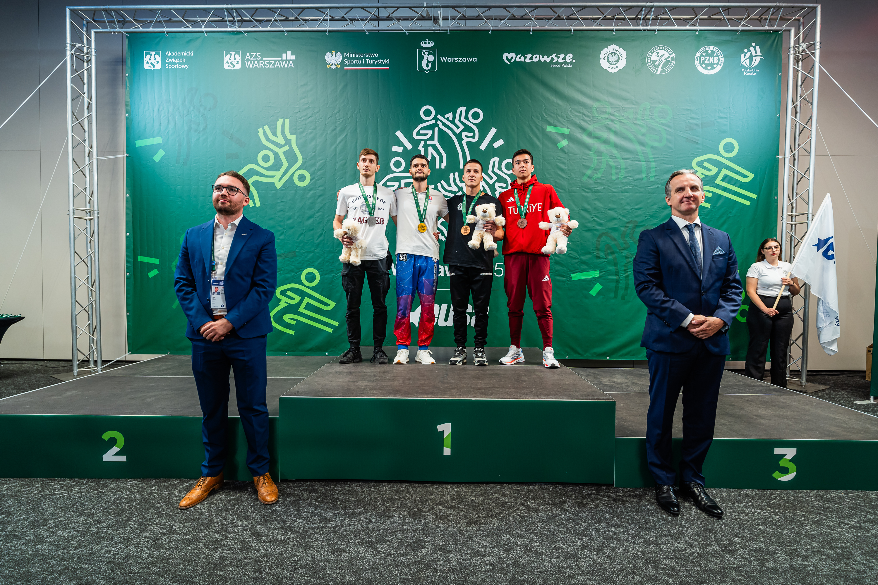 A. Kuhal a M, Klykavka – stupeň víťazov